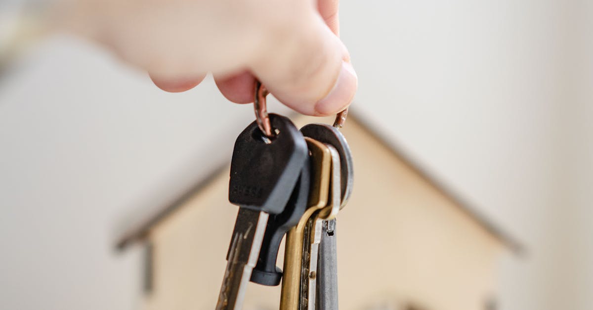 Does a mortgage broker cost money?